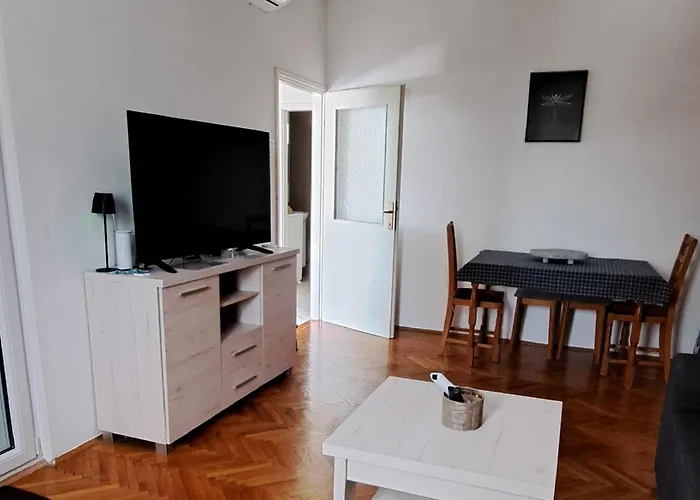 펜션 Blue Ll 30 Steps From The Kruševo